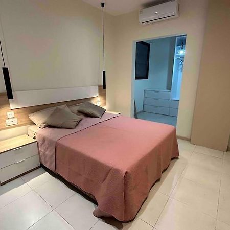 A Flat In The Heart Of Bugibba St. Paul's Bay Exterior foto