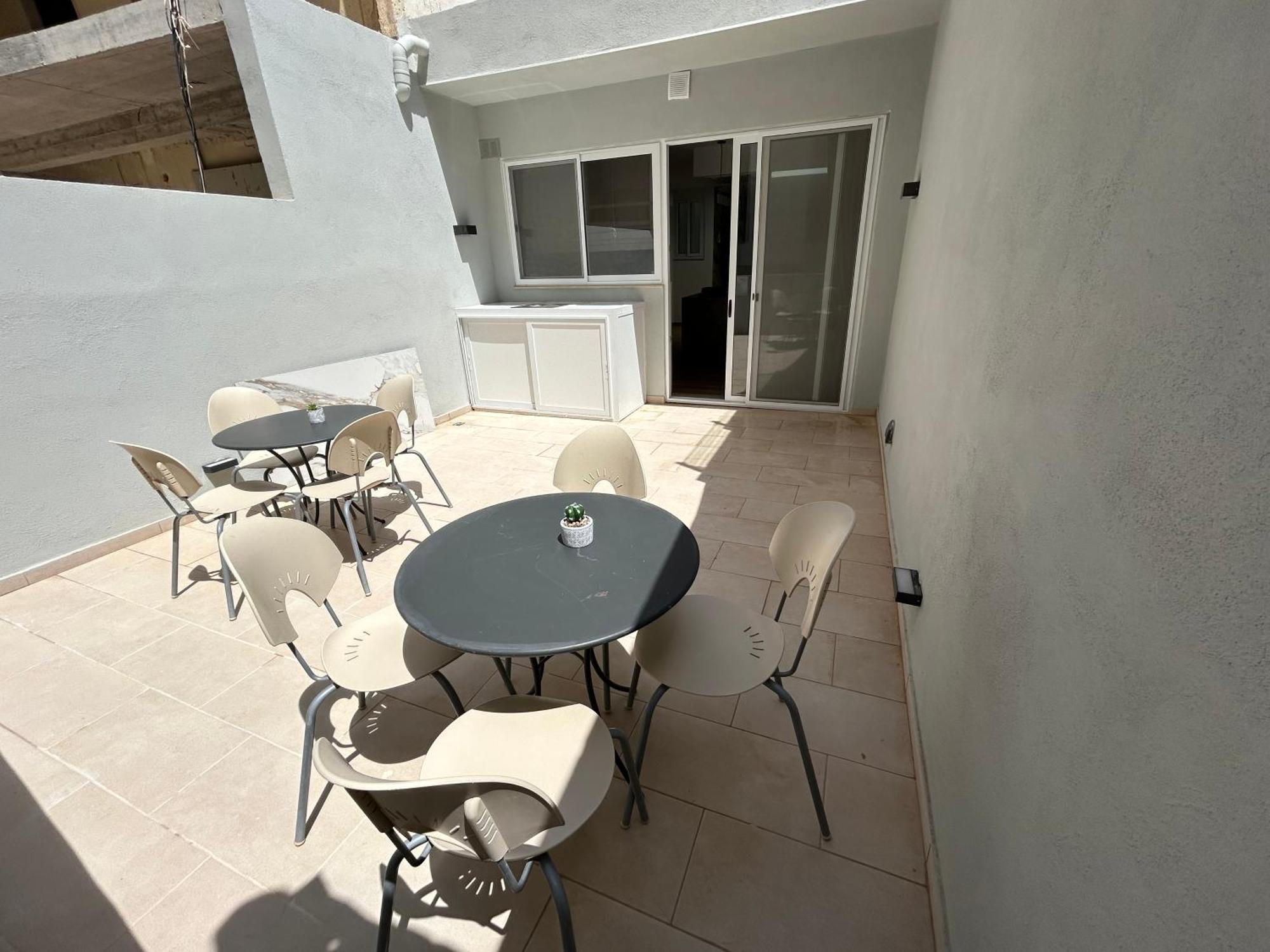 A Flat In The Heart Of Bugibba St. Paul's Bay Exterior foto